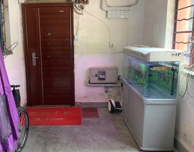 上海市宝山区通河七村175栋1F 