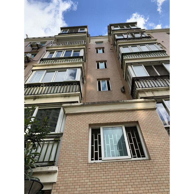 上海市杨浦区佳泰花园81栋6F 