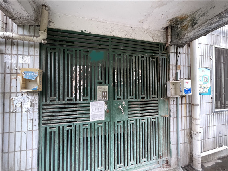 上海市虹口区益华小区5栋5F 