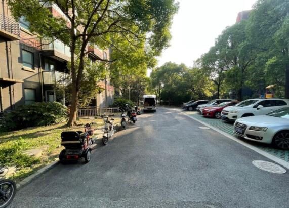 上海市宝山区馨佳园十三街坊1栋7F 