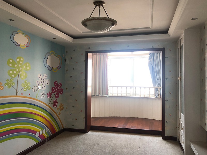 上海市虹口区嘉宏紫薇园8栋26F及车位 