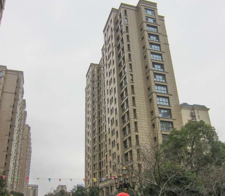 上海市杨浦区润地华庭5栋11F 