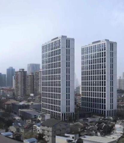 上海市虹口区融创·外滩1883栋21F 