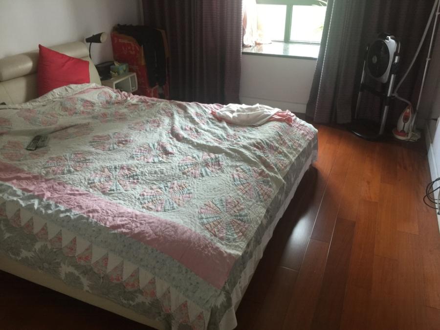 上海市浦东新区东方城市花园二期10栋5F及车位 