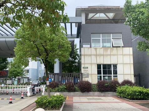 上海市青浦区练民新村44栋1F 