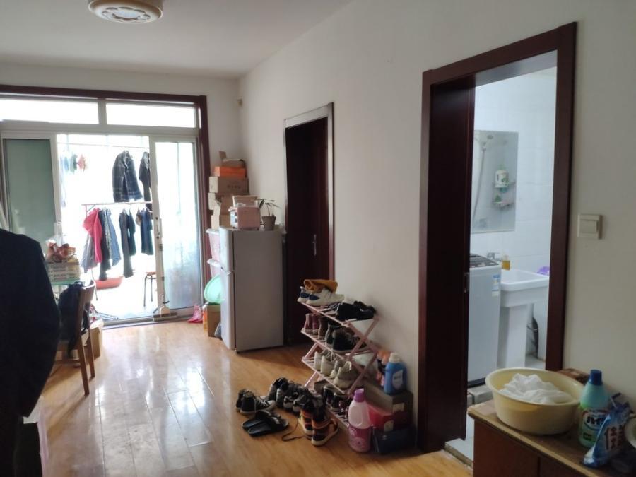 上海市虹口区虹叶花苑158栋3F 