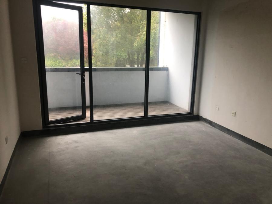 上海市青浦区涵璧湾金泽镇7栋 