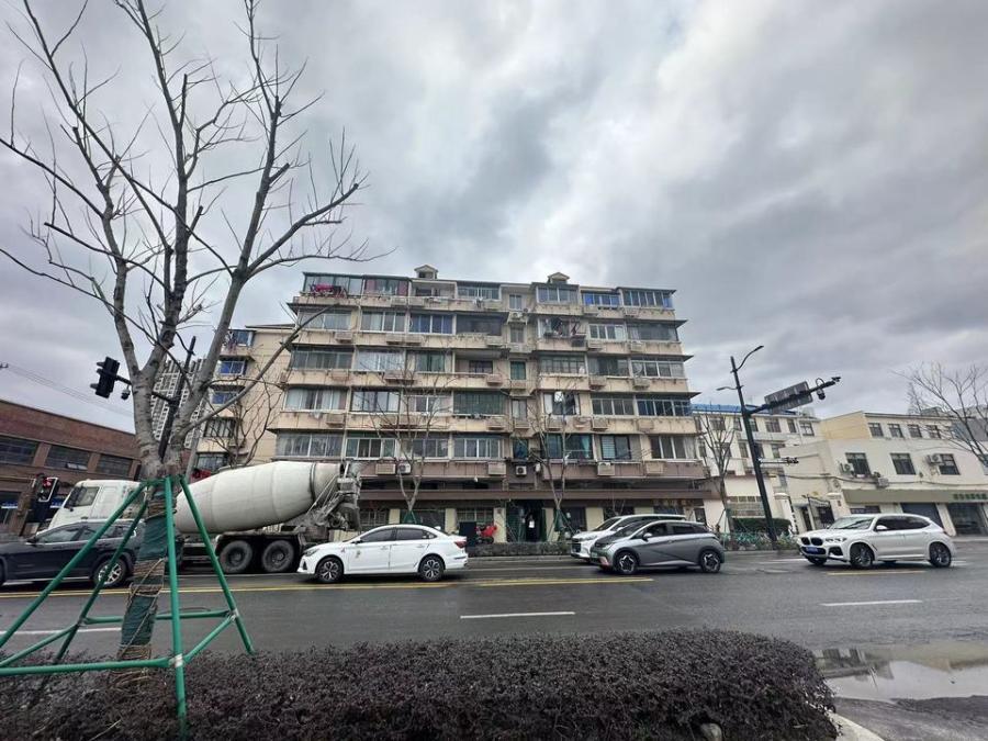 上海市杨浦区杨树浦路3021号小区3021栋5F 