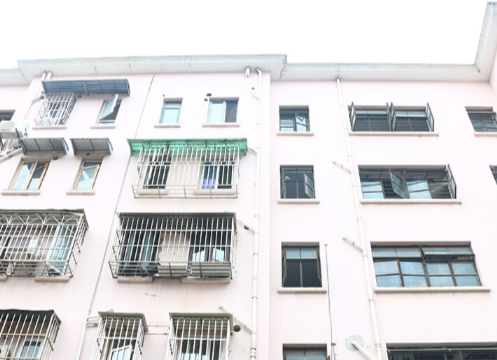 上海市徐汇区古美小区42栋6F 