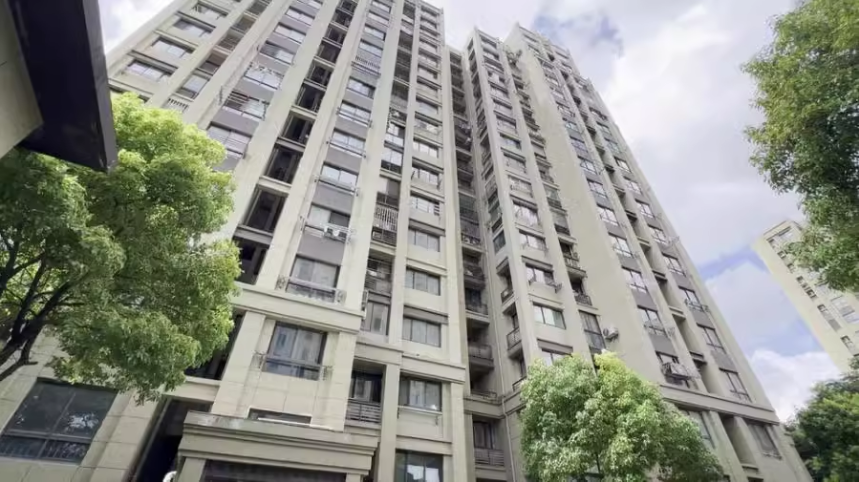 上海市嘉定区翔和雅苑一区14栋13F 