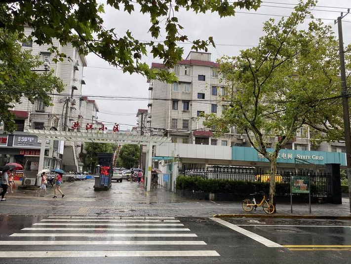 上海市宝山区通河九村63栋3F 