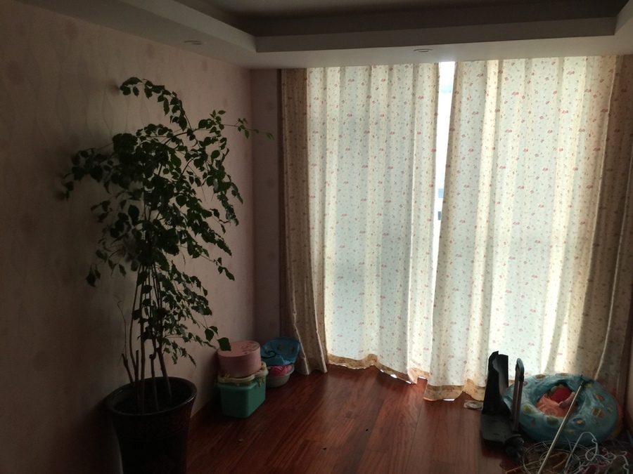 上海市浦东新区日月豪庭45栋1-2F 