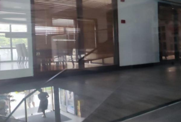 上海市宝山区宝钥铭轩70栋 