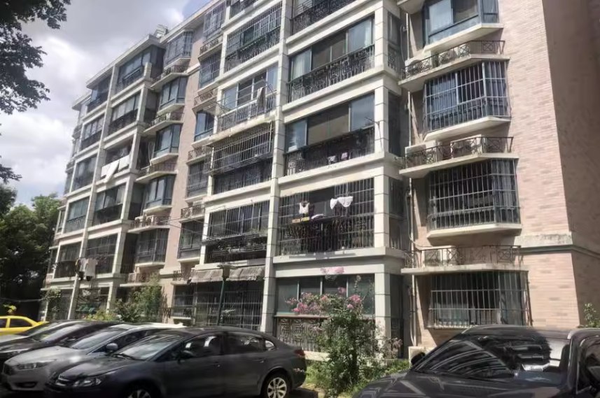 上海市浦东新区欣菊苑28栋1F 