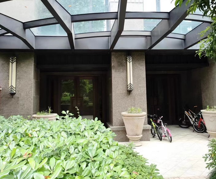 上海市青浦区金地佘山天镜赵巷镇21栋2F 