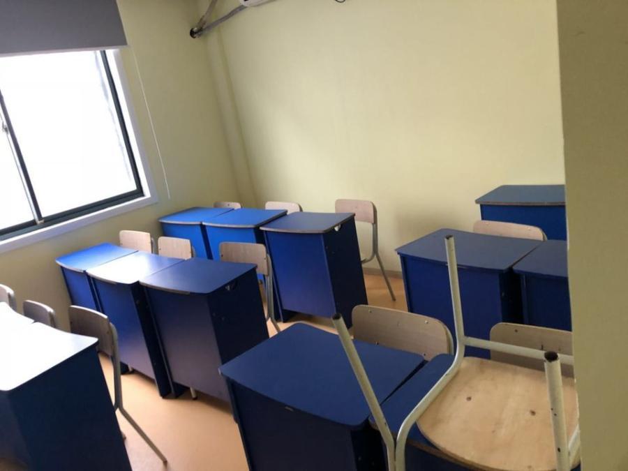 上海市浦东新区明光苑沿街商铺新德路372弄9栋1-3F 