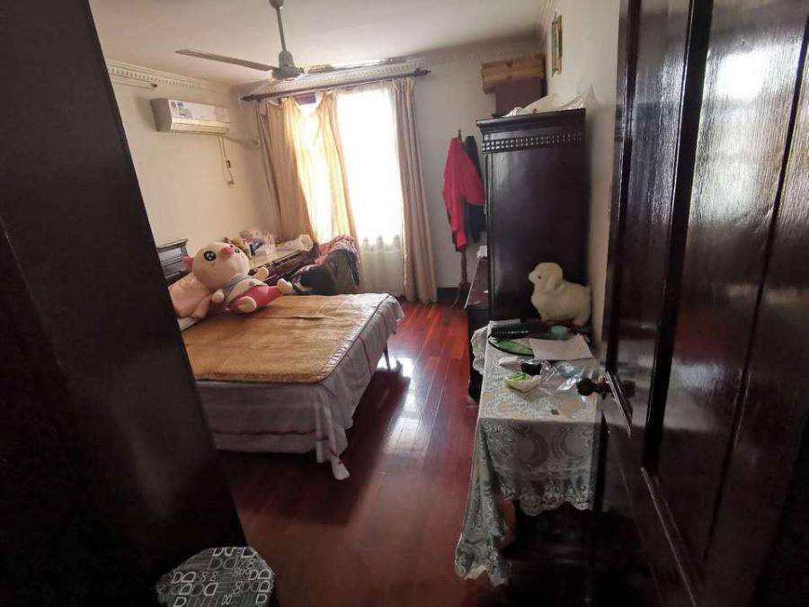 上海市闵行区闵富花苑9栋7F 