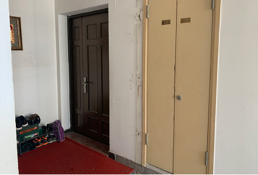 上海市青浦区公园大观吉富绅花园10栋17F 