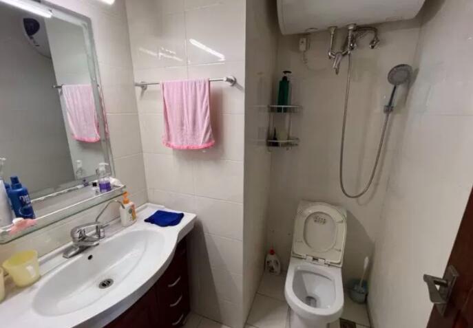 上海市松江区新南丽都商务大楼2751栋11F共3套 