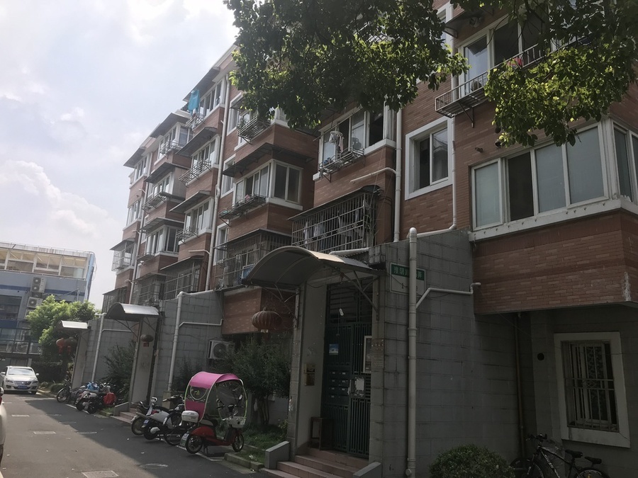 上海市长宁区王金更小区2栋2F 