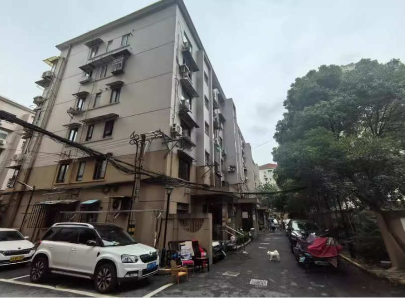 上海市普陀区石光小区28栋5F 