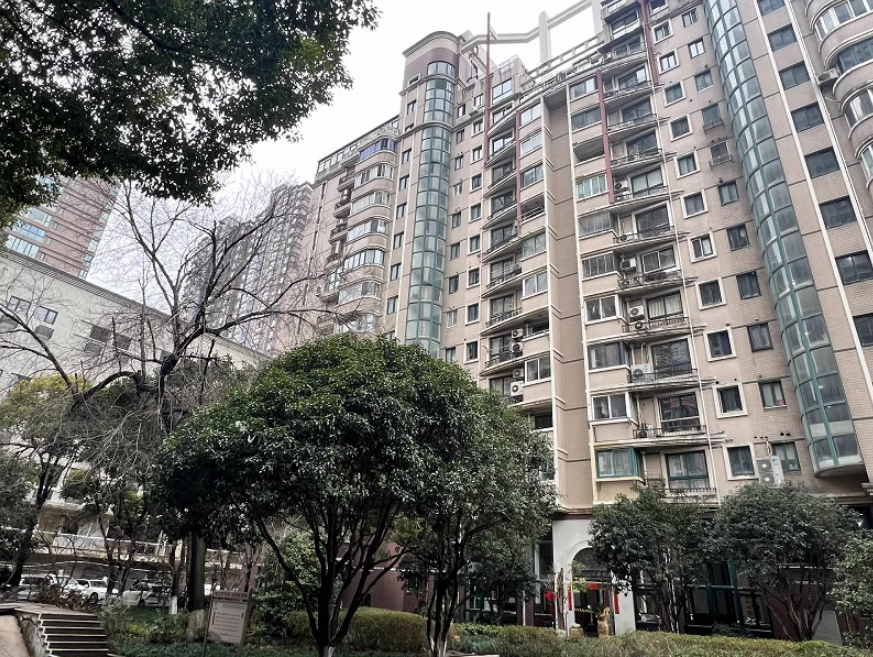 上海市黄浦区百花公寓5栋14F 