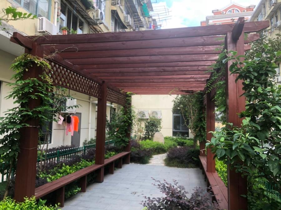 上海市长宁区玉屏南路520弄小区5栋6F 