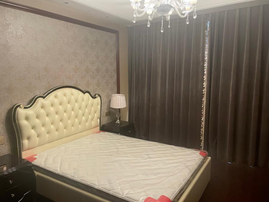 上海市松江区绿城兰园62栋1F及地下车位 