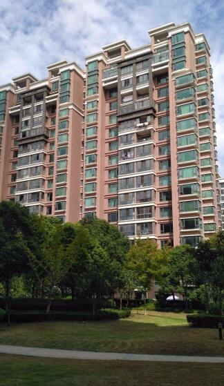 上海市松江区绿洲香岛花园1238栋1F 