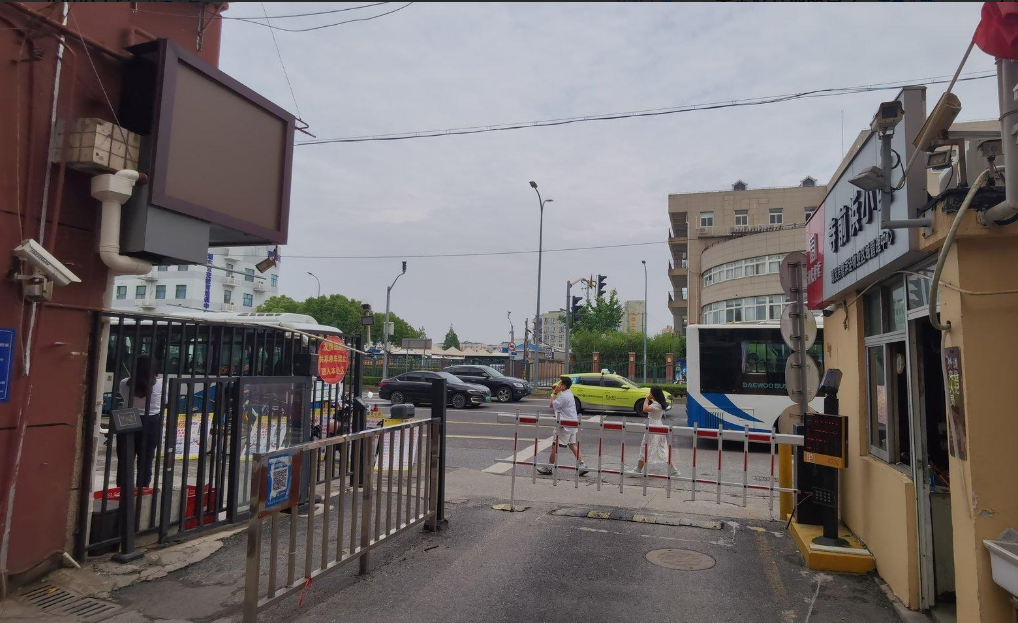 上海市浦东新区寺前浜小区37栋1F 