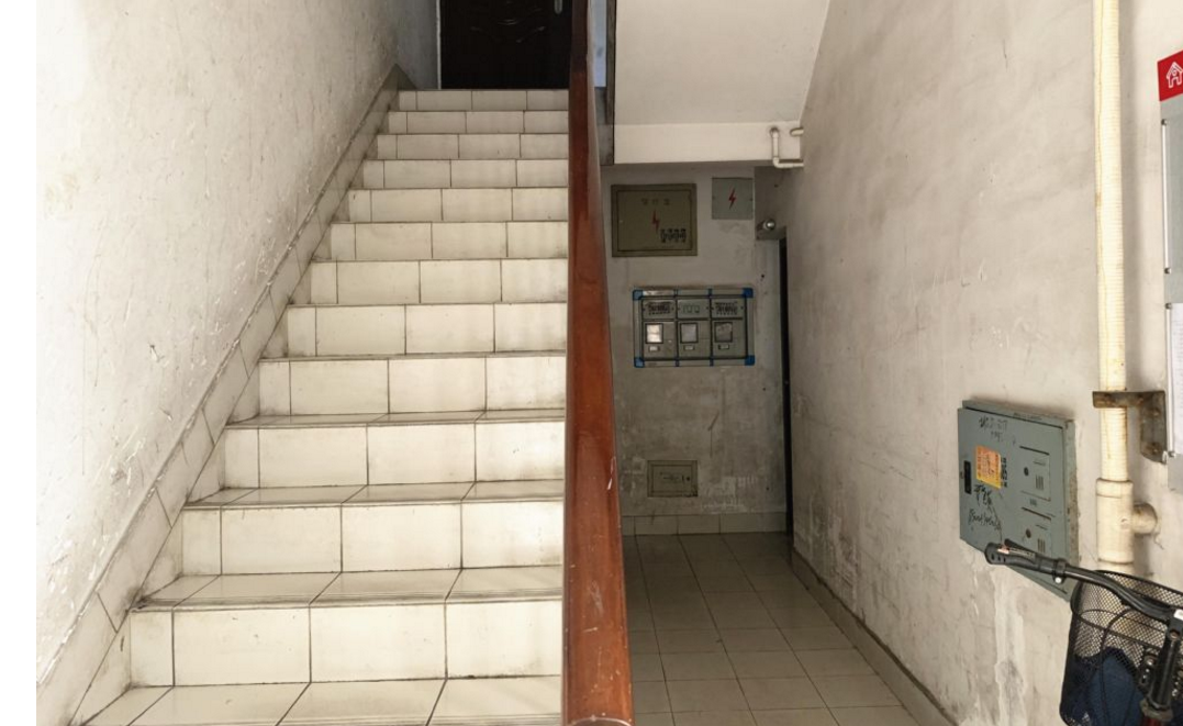 上海市闵行区虹梅佳苑17栋1F 