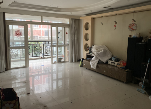 上海市松江区国亭花苑8栋2F及车位 