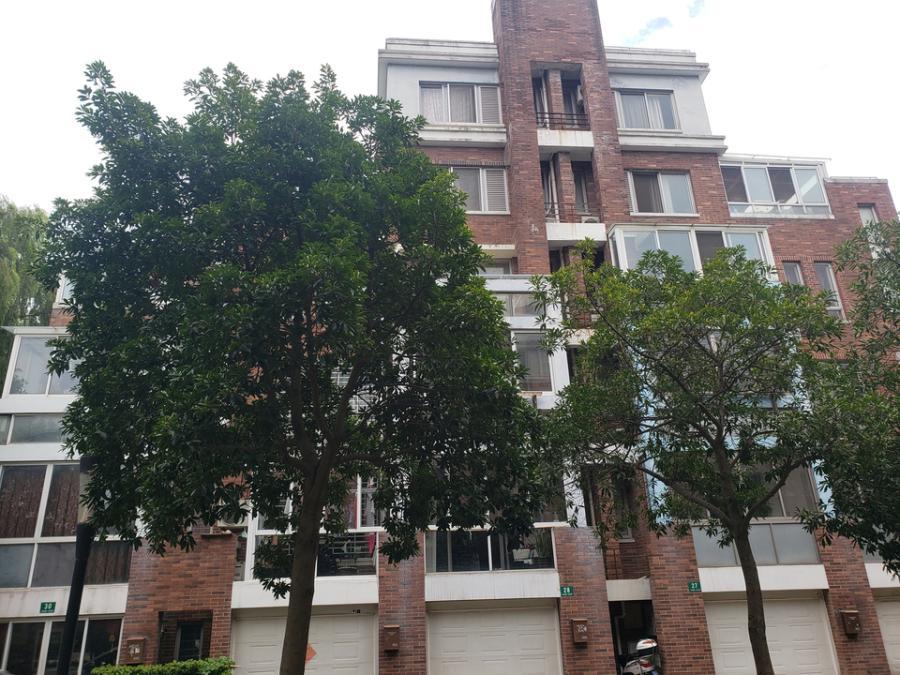 上海市松江区复地香堤苑28栋1-5F 