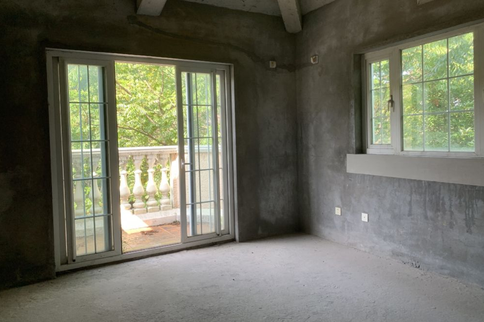 上海市金山区新天鸿名人高尔夫别墅朱泾镇56栋 