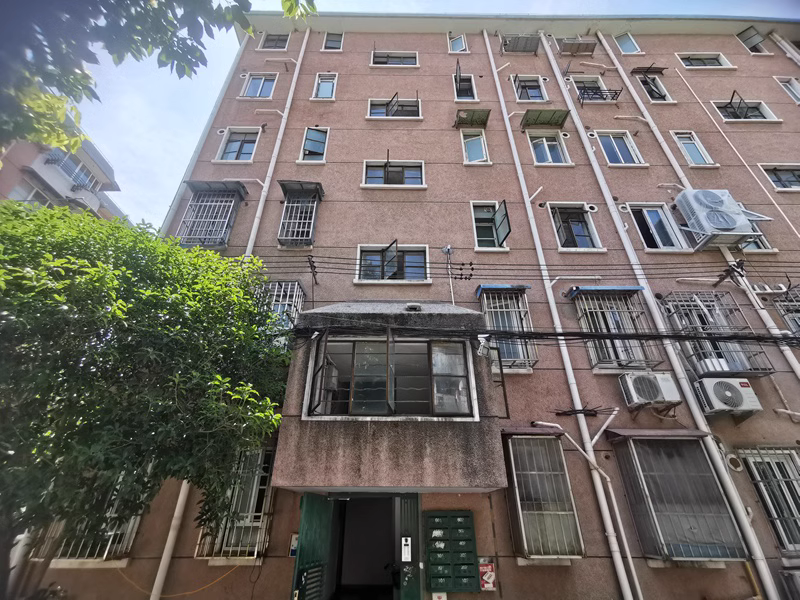 上海市闵行区平南三四村16栋6F 