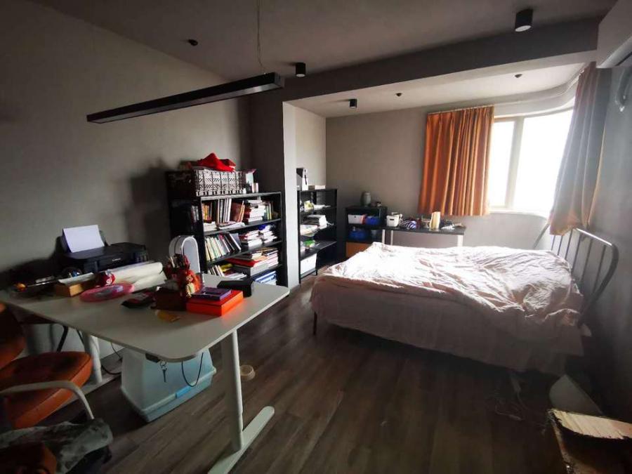 上海市黄浦区裕兴大厦2栋18F 