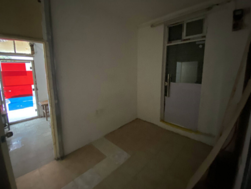 上海市杨浦区鞍山四村第二小区12栋1F 