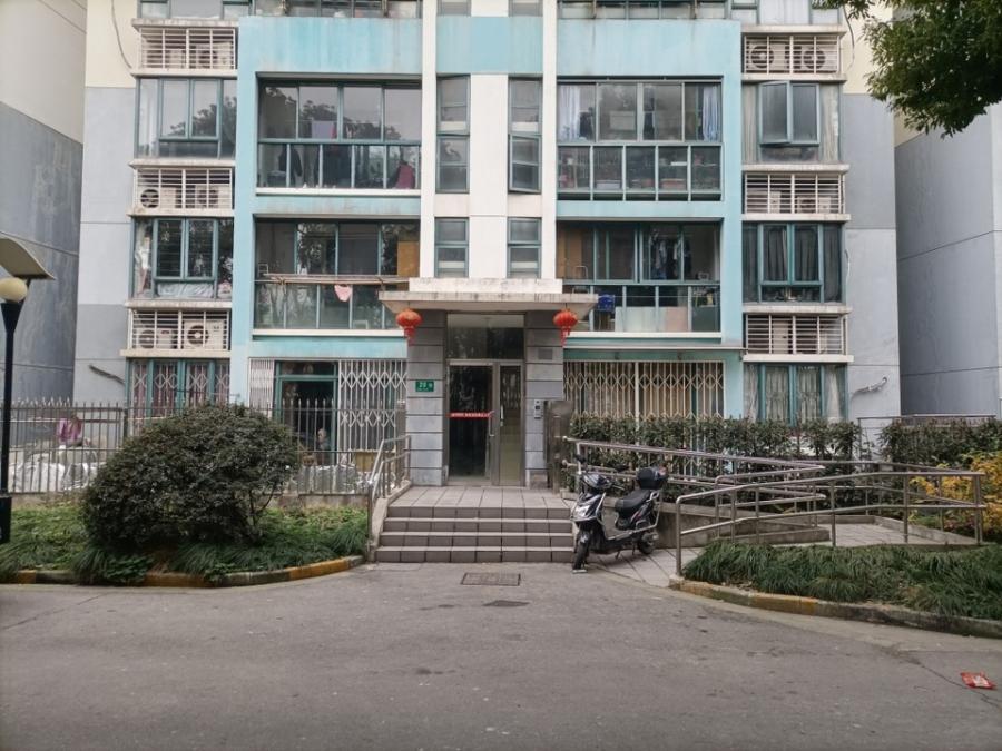 上海市徐汇区中梅苑(东区)20栋11F 