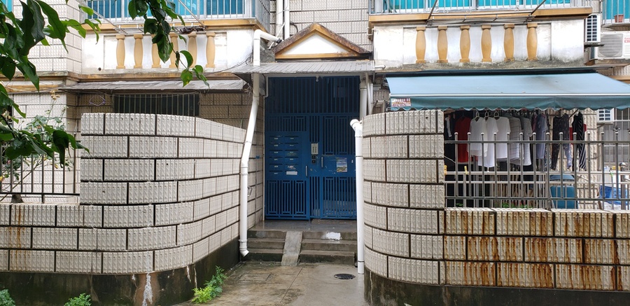 上海市奉贤区浦江花园56栋3F 