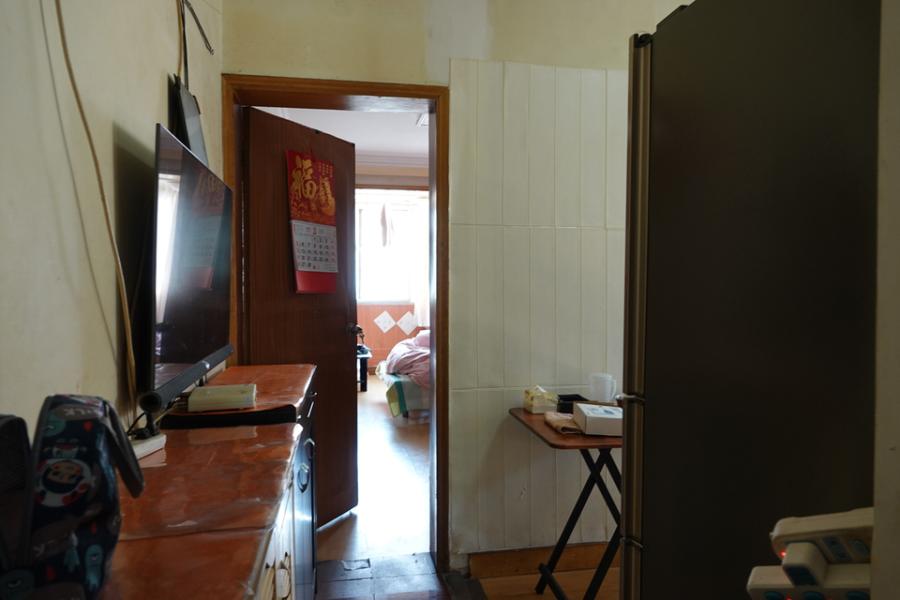 上海市徐汇区长桥四村40号603室 