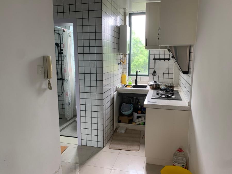 上海市普陀区万航渡后路87号小区87栋4F 