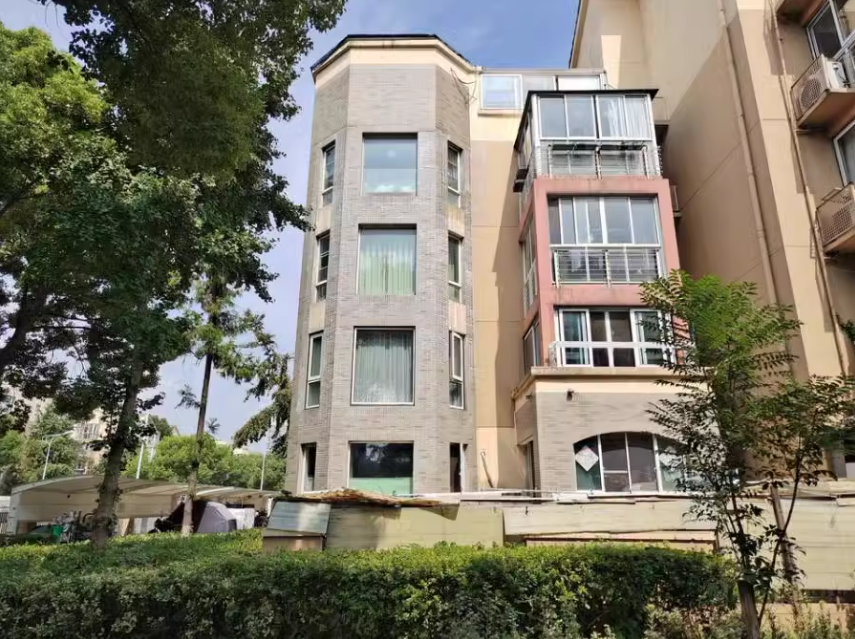 上海市宝山区万科四季花城66栋3F 