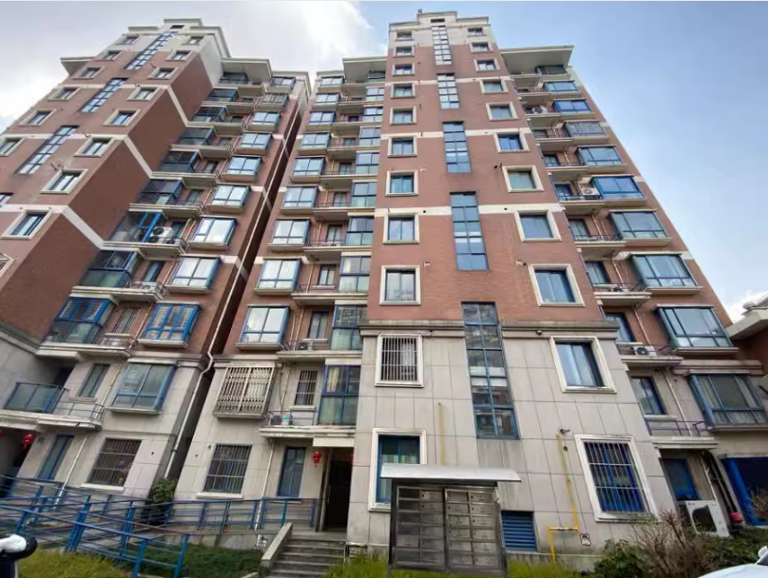 上海市松江区恒杰丁香花园72栋2F 