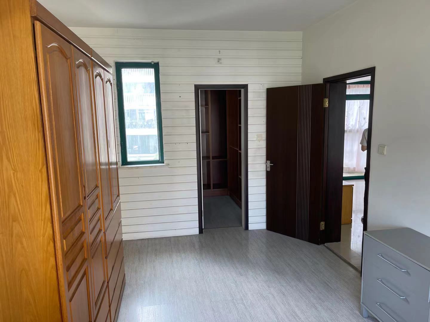 上海市闵行区上海康城18栋6F 