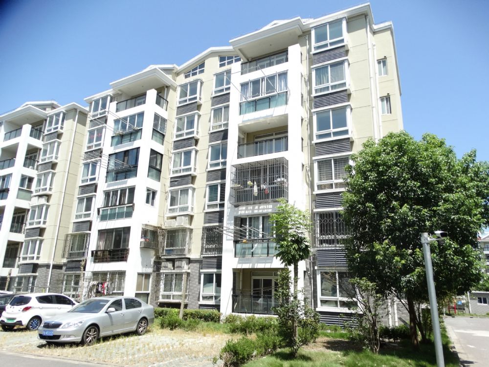 上海市崇明区绿舟星城62栋1F 