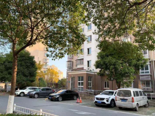 上海市闵行区爱博七村7栋3F 