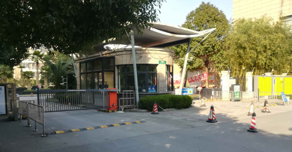 上海市闵行区林水美地苑12栋11F 