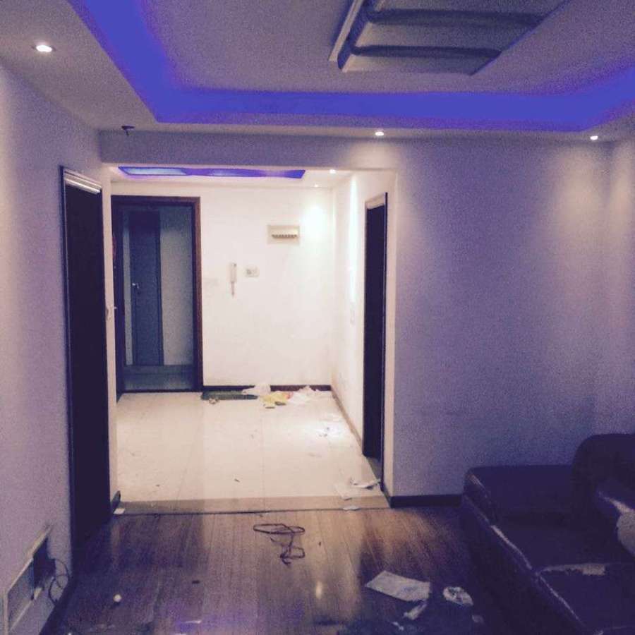 上海市徐汇区华沁家园 5栋1F  