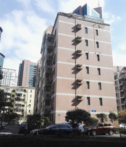 上海市长宁区金桥花园（尚泰里）48栋26F 