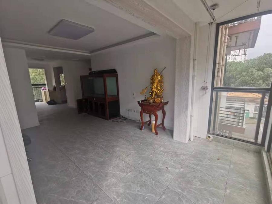 上海市闵行区华银坊116栋3F 